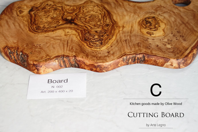 カッティングボード No.2 アルテレニョ社 イタリア製 (Italian Cutting Board made by Arte Legno Olive Wood)